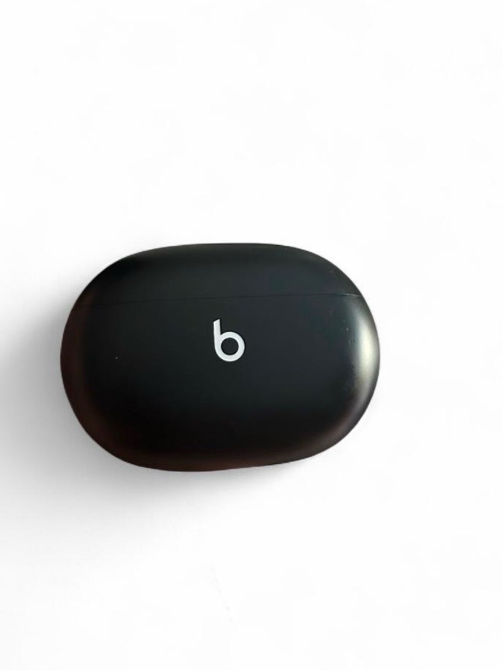 Beats by Dre Black Earbud Charging Case